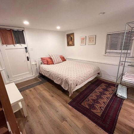 Neat, Compact, Private Room In A Lovely Vancouver Neighbourhood Экстерьер фото