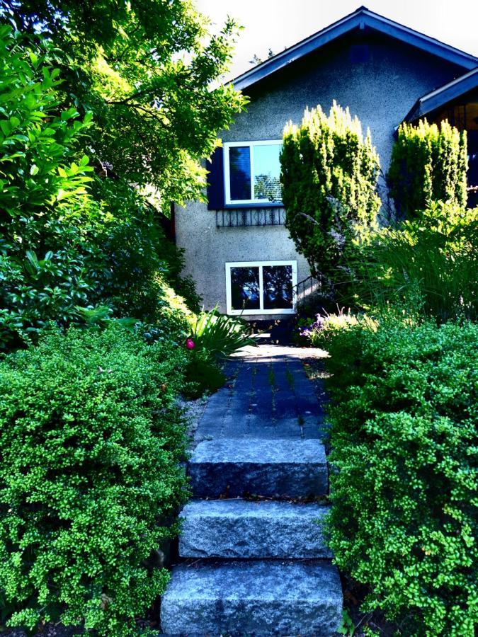 Neat, Compact, Private Room In A Lovely Vancouver Neighbourhood Экстерьер фото